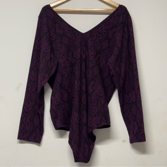 Torrid Foxy Double V-Neck Long Sleeve Bodysuit Black Snake 4X - Picture 5 of 7